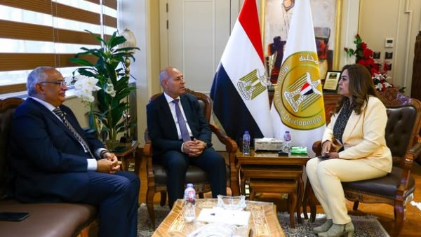 مقترحات لتطوير عدد من الشوارع التجارية بحي مصر الجديدة مقترحات لتطوير عدد من الشوارع التجارية بحي مصر الجديدة
