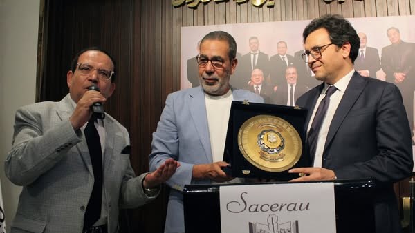 وزير الثقافة يفتتح المقر الجديد لجمعية المؤلفين والملحنين والناشرين وزير الثقافة يفتتح المقر الجديد لجمعية المؤلفين والملحنين والناشرين