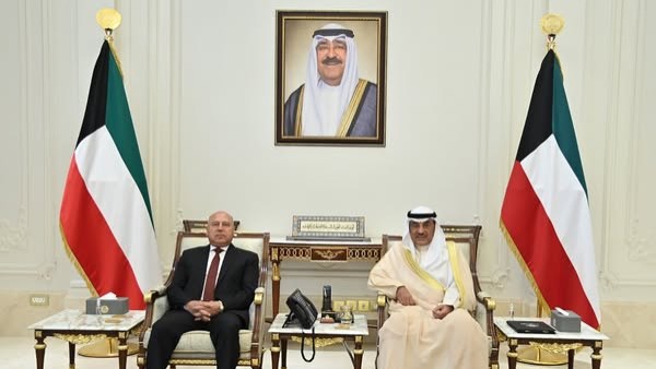 بينها الفرص الاستثمارية في مصر.. أبرز ما جاء في لقاء وزير الصناعة مع ولي عهد الكويت بينها الفرص الاستثمارية في مصر.. أبرز ما جاء في لقاء وزير الصناعة مع ولي عهد الكويت
