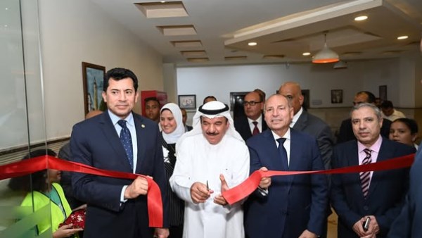 وزير الشباب يسلم عقود دعم 82 مشروعًا إنتاجيًا للأسر الأولى بالرعاية