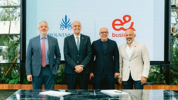 إي آند بيزنس وماونتن ڤيو يوقعان شراكة استراتيجية لتقديم حلول المدن الذكية في مشروعاتها المستقبلية