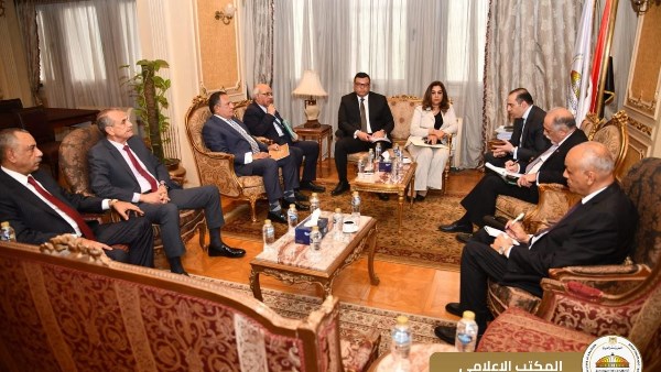 وزير الإسكان