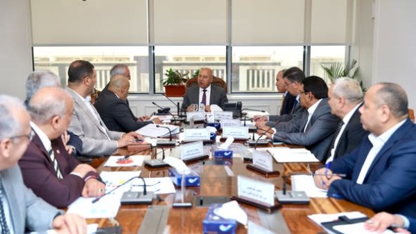 وزير الصناعة والنقل