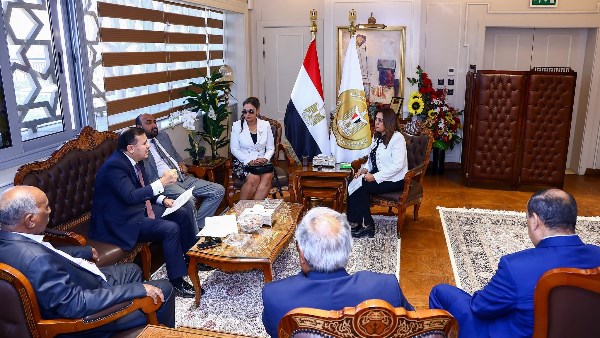 وزيرة التنمية المحلية وزيرة التنمية المحلية