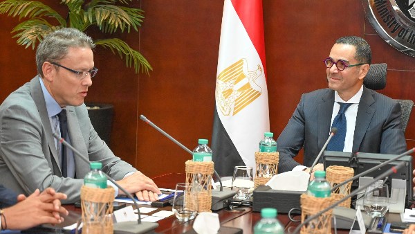 وزير الاستثمار وزير الاستثمار