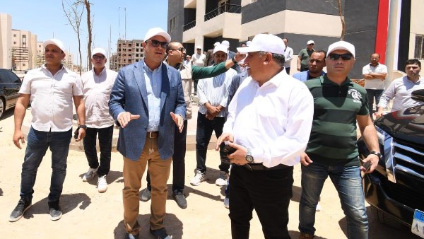 وزير الإسكان