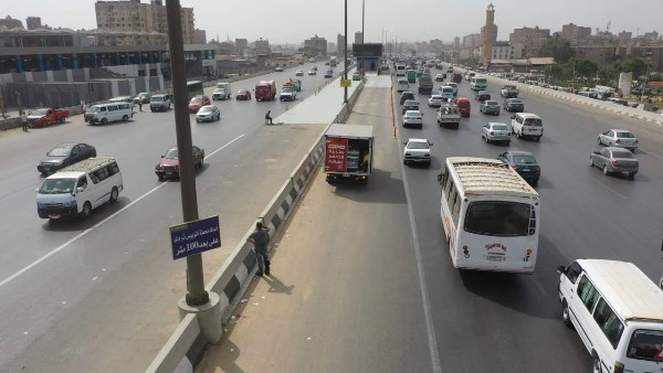 الحارة المخصصة لمسار الأتوبيس الترددي