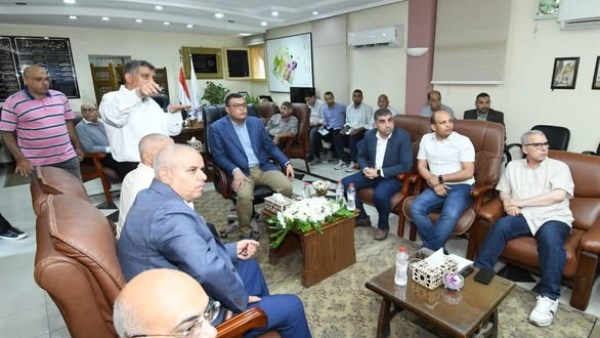 وزير الإسكان وزير الإسكان