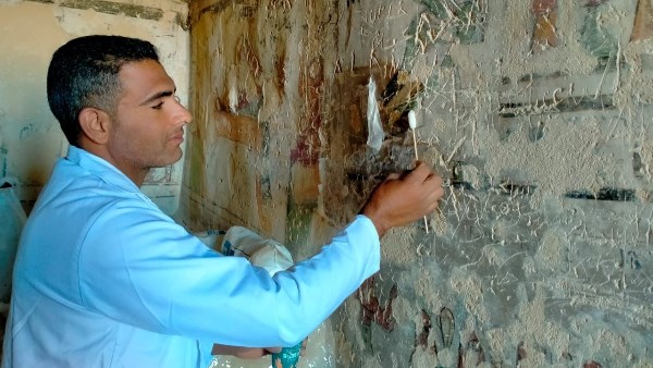 أعمال ترميم مقبرة "الأخوين" أعمال ترميم مقبرة "الأخوين"