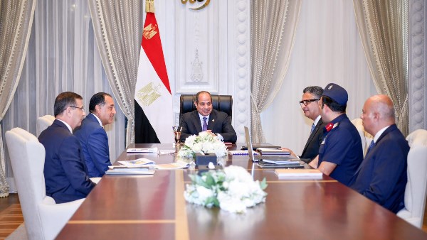 الرئيس عبد الفتاح السيسي الرئيس عبد الفتاح السيسي