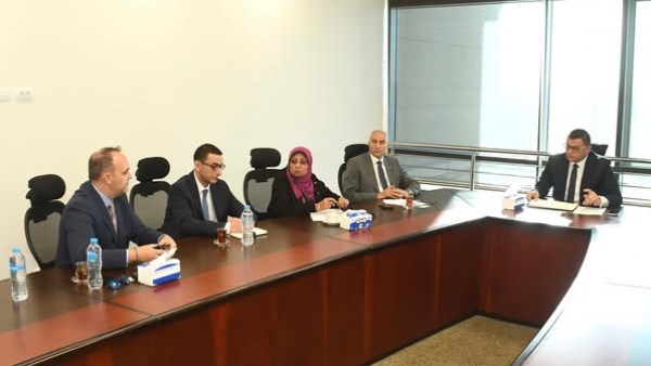 وزير الإسكان وزير الإسكان