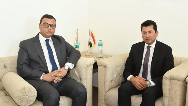 وزيرا الإسكان والشباب وزيرا الإسكان والشباب