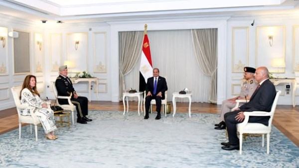 الرئيس عبد الفتاح السيسي الرئيس عبد الفتاح السيسي