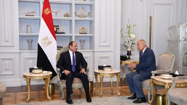 الرئيس عبد الفتاح السيسي الرئيس عبد الفتاح السيسي