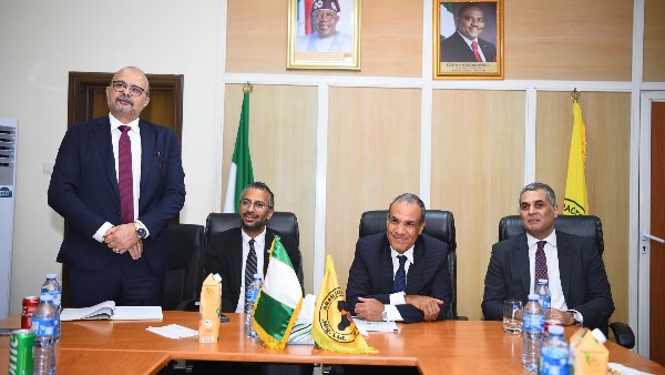 وزير الخارجية وزير الخارجية