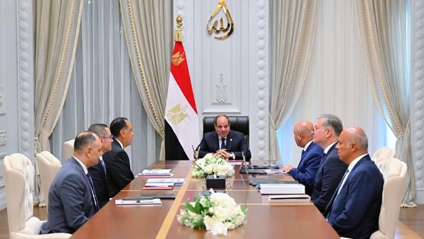 الرئيس عبد الفتاح السيسي الرئيس عبد الفتاح السيسي