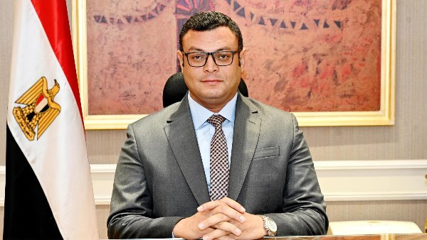 وزير الإسكان وزير الإسكان