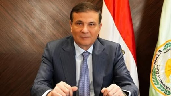 وزير الزراعة يوجه بحزمة إجراءات فورية وعاجلة لدعم مزارعي الرمان بالبداري وزير الزراعة يوجه بحزمة إجراءات فورية وعاجلة لدعم مزارعي الرمان بالبداري