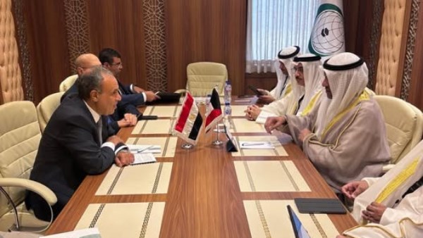 مصر والكويت تبحثان سبل تعزيز العلاقات الثنائية والتطورات الإقليمية مصر والكويت تبحثان سبل تعزيز العلاقات الثنائية والتطورات الإقليمية