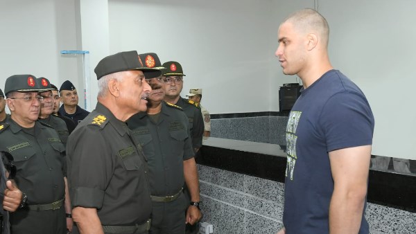 الفريق أول عبد المجيد صقر القائد العام للقوات المسلحة وزير الدفاع والإنتاج الحربى يتفقد اختبارات القبول بالأكاديمية العسكرية المصرية والكليات العسكرية الفريق أول عبد المجيد صقر القائد العام للقوات المسلحة وزير الدفاع والإنتاج الحربى يتفقد اختبارات القبول بالأكاديمية العسكرية المصرية والكليات العسكرية