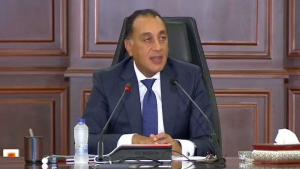مدبولي: توسعنا بشكل كبير في إنشاء العديد من شبكات الكهرباء والصرف الصحي والمياه مدبولي: توسعنا بشكل كبير في إنشاء العديد من شبكات الكهرباء والصرف الصحي والمياه