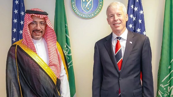 السعودية وأمريكا تبحثان التعاون التعديني السعودية وأمريكا تبحثان التعاون التعديني