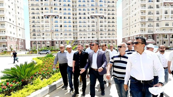 وزير الإسكان وزير الإسكان