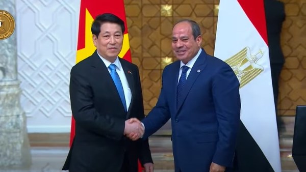 السيسي ونظيره الفيتنامي