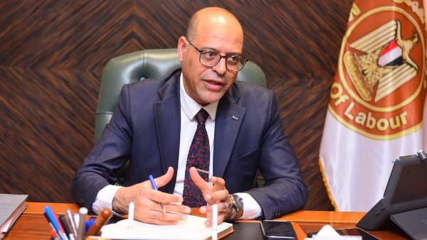 وزير العمل محمد جبران وزير العمل محمد جبران