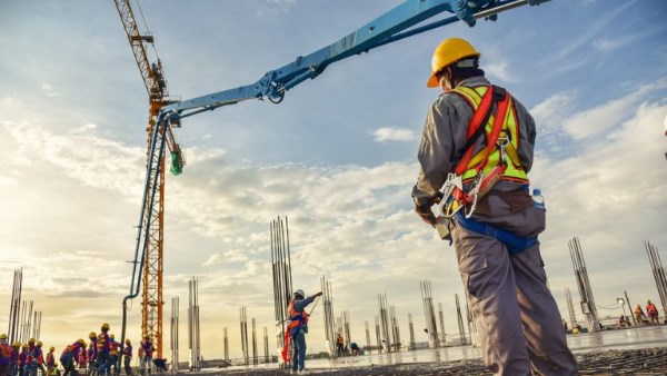 قطاع التشييد والبناء قطاع التشييد والبناء