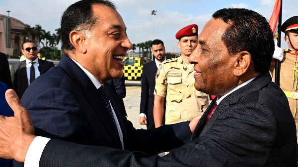رئيس مجلس الوزراء رئيس مجلس الوزراء