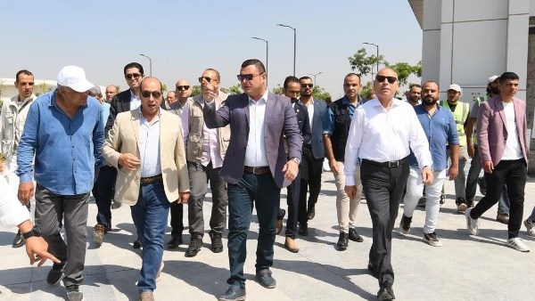 وزير الإسكان وزير الإسكان