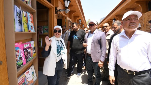 وزير الإسكان وزير الإسكان