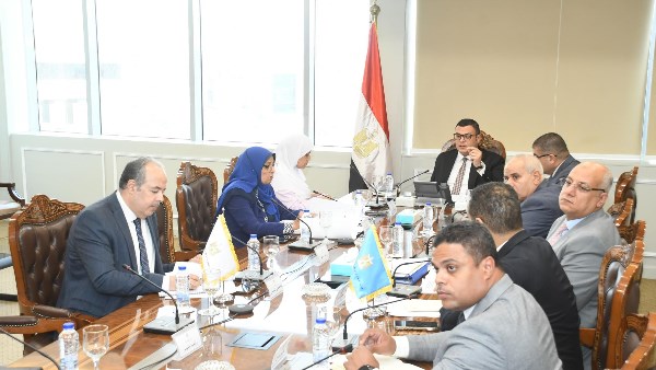 وزير الإسكان وزير الإسكان