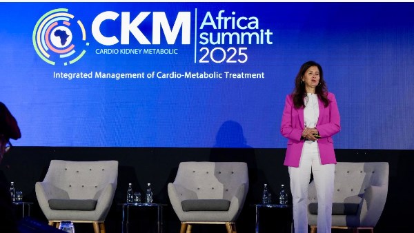قمة أفريقية لمتلازمة CKM قمة أفريقية لمتلازمة CKM