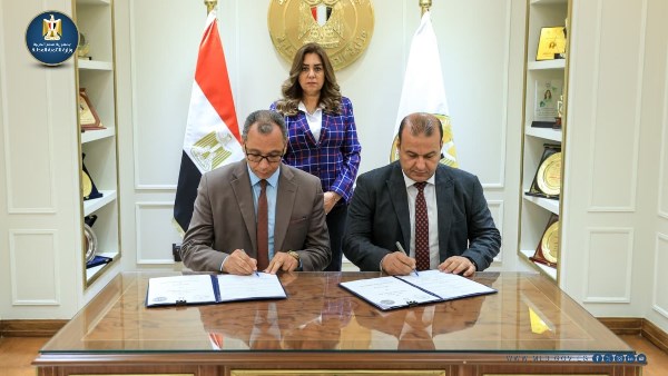  الدكتورة منال عوض