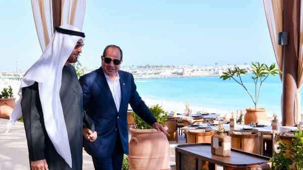 الرئيس عبد الفتاح السيسي الرئيس عبد الفتاح السيسي