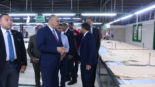 وزير العمل محمد جبران وزير العمل محمد جبران