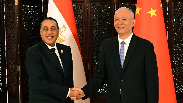 الدكتور مصطفى مدبولي الدكتور مصطفى مدبولي