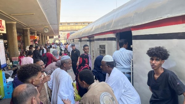 القطار العاشر القطار العاشر