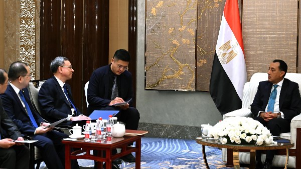 رئيس مجلس الوزراء رئيس مجلس الوزراء