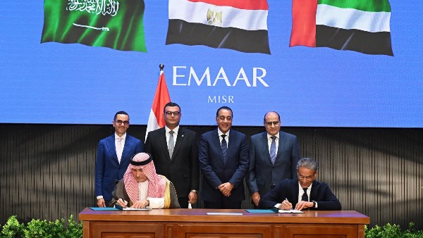 توقيع اتفاقية مراسي البحر الأحمر توقيع اتفاقية مراسي البحر الأحمر