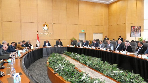 وزير الإسكان 