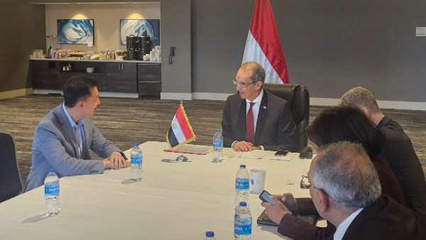 وزير الاتصالات 