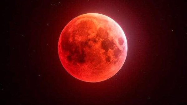 شاهد.. بث مباشر لخسوف القمر الليلة شاهد.. بث مباشر لخسوف القمر الليلة