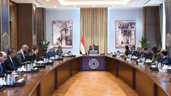 رئيس الوزراء يتابع مستجدات إجراءات تفعيل الربط الإلكتروني بين هيئة التأمين الاجتماعي والمرور رئيس الوزراء يتابع مستجدات إجراءات تفعيل الربط الإلكتروني بين هيئة التأمين الاجتماعي والمرور