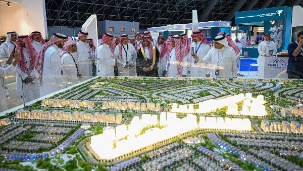 انطلاق معرض "سيريدو 2025" في جدة لتعزيز قطاع التطوير العقاري ودعم التملك السكني انطلاق معرض "سيريدو 2025" في جدة لتعزيز قطاع التطوير العقاري ودعم التملك السكني