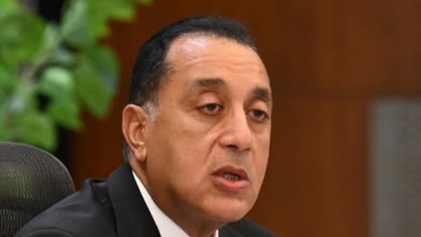 رئيس الوزراء يناقش القضايا الراهنة مع رؤساء التحرير الصحف والمواقع الإلكترونية