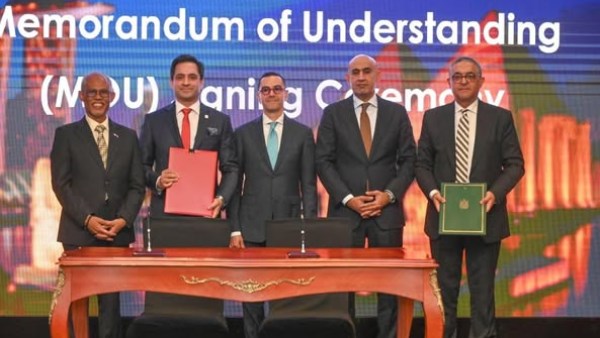 توقيع حزمة من الاتفاقيات ومذكرات التفاهم الاستراتيجية بمنتدى الأعمال المصري السنغافوري توقيع حزمة من الاتفاقيات ومذكرات التفاهم الاستراتيجية بمنتدى الأعمال المصري السنغافوري