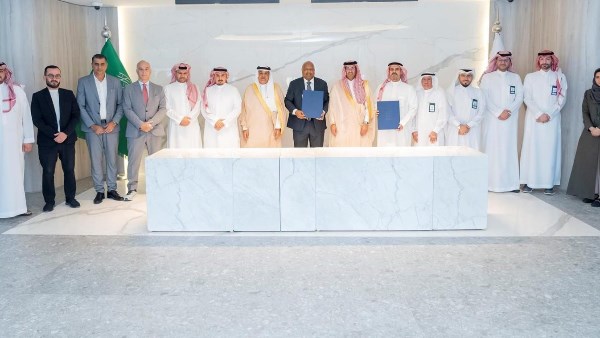 اتفاقية لتسريع التحول الرقمي في القطاع الصناعي
